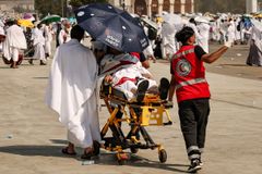 Over 1,000 Hajj pilgrims die amid record heat, AFP reports