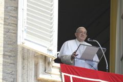 Pope Francis: True faith opens the mind and the heart