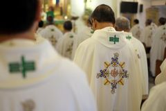 Bishops voice strong commitment for Church-gov’t ties