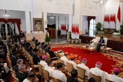 Pope to Indonesian authorities: ‘Interreligious dialogue fosters mutual respect’