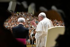 Discernment is ‘indispensable for living’: Pope Francis launches new catechesis series