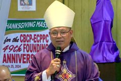 Bishop honors prison volunteers