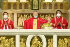 Cardinal Advincula to Catholic schools:   Face challenges with humility, courage