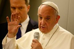 Pope expresses satisfaction with meetings on Rohingya crisis