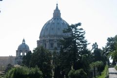 Vatican publishes instructions on parish reform and diocesan restructuring