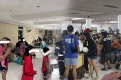 Establisyemento, paaralan at simbahan sa Albay, binuksan para sa typhoon Kristine evacuees