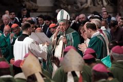 At synod’s end, Pope Francis urges Church to rise from comforts and serve
