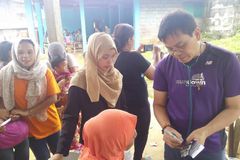 Marawi relief ops continue amid air strikes