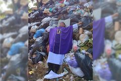 Jesuit priest’s viral protest spurs cleanup of trash in Indonesia