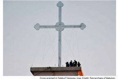 Iraqi Christians erect large cross in area liberated from ISIS