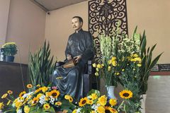 Vietnamese priest who died for his flock set to be beatified