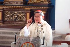 Cardinal Tagle to Guam Catholics: Make faith the foundation of family life
