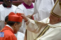 Cardinal David receives ‘red hat’ from Pope Francis