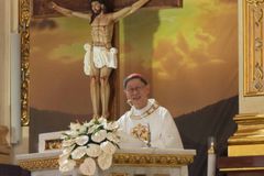 Mga taong pananalig sa Diyos, hindi naninira at nanakit ng kapwa- Cardinal Tagle