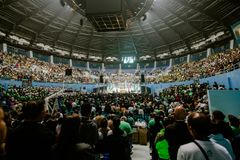 Cardinal Advincula urges families to be instruments of hope