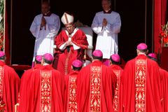 Pope at pallium Mass: Jesus wants disciples unafraid to aid others