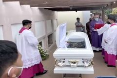 Bishop Nacua laid to rest