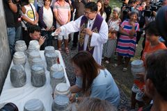 Priest urges Catholics to reexamine faith after Duterte’s arrest
