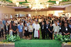 Bishop seeks to strengthen lay involvement at grassroots