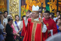 New Novaliches bishop pays tribute to predecessor