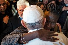 Pope to celebrate Mass with migrants, refugees