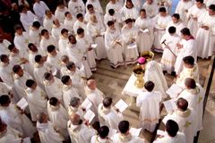 Bishop asks faithful: ‘When was the last time you prayed for your priests?’