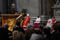 On Good Friday, Vatican preacher says authentic intelligence is found in self-giving love