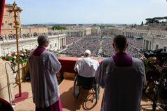 Philippine Church mourns death of Pope Francis, who praised  Filipinos for ‘bringing joy to the whole world’