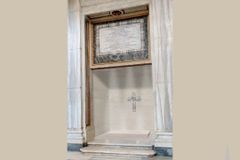 Pope’s tomb made of marble from the land of his Italian grandparents