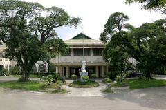 Catholic girls’ school defends policy vs ‘immorality’