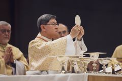 Pope Francis appoints Cardinal Tagle member of Vatican divine worship congregation