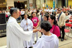 Filipino migrant workers called to missionary witness during Philippine Independence Day Mass in Hong Kong