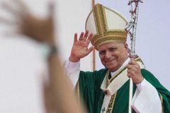 Dayalogo, tugon sa hindi pagkakaunawaan hindi digmaan-Pope Leo XIV - VeritasPH