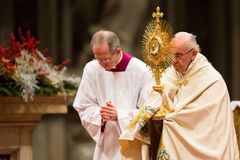 On New Year’s Eve, Pope Francis calls listening an act of love
