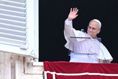 Pope at Angelus: Authentic faith is words and actions