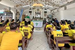 Outgoing Tagbilaran bishop visits city prison, asks for prayers ahead of new role
