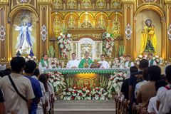 Cardinal Tagle: Gov’t leaders are stewards, not owners of nation’s wealth