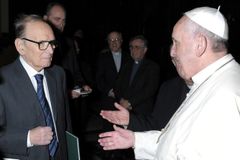Ennio Morricone, composer honored by Pope Francis, dies at 91