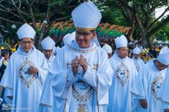 Kabataan, hinamon ni Archbishop Uy na manindigan sa talamak corruption - VeritasPH