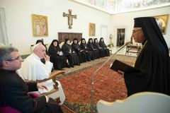 Pope, Melkite patriarch formalize full communion