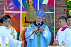 Filipino nuncio urges seminarians to build firm spiritual foundation