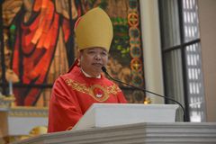 Novaliches bishop calls for prayers amid dwindling priestly vocations