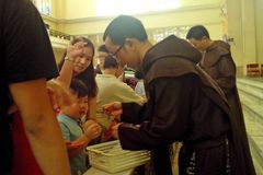 Faithful reminded: Scapulars aren’t amulets