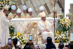New Pinoy bishop in US begins mission with call to charity