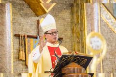Pananagutan at pag-asa sa gitna ng pananalasa ng bagyo, panawagan ni Bishop Mangalinao - VeritasPH