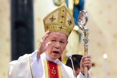 Manila cardinal urges rule of law, warns   against ‘extra-constitutional’ solutions