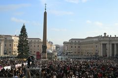 Pope on Advent: Prepare for Christ’s coming, don’t get lost in frenetic activity