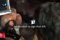 Pope Leo asks for 24 hours of peace worldwide at Christmas