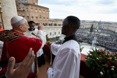 Pope Leo XIV highlights Gaza, Yemen, migrants in first Christmas Urbi et Orbi message