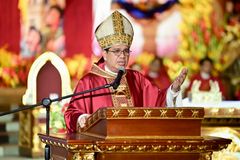 Bishop warns against clinging to power at Jesus Nazareno feast
